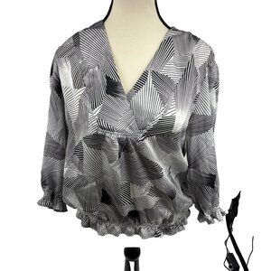 Covington Petite Womens Blouse Black White Geometric Wrap Elastic Hem MP